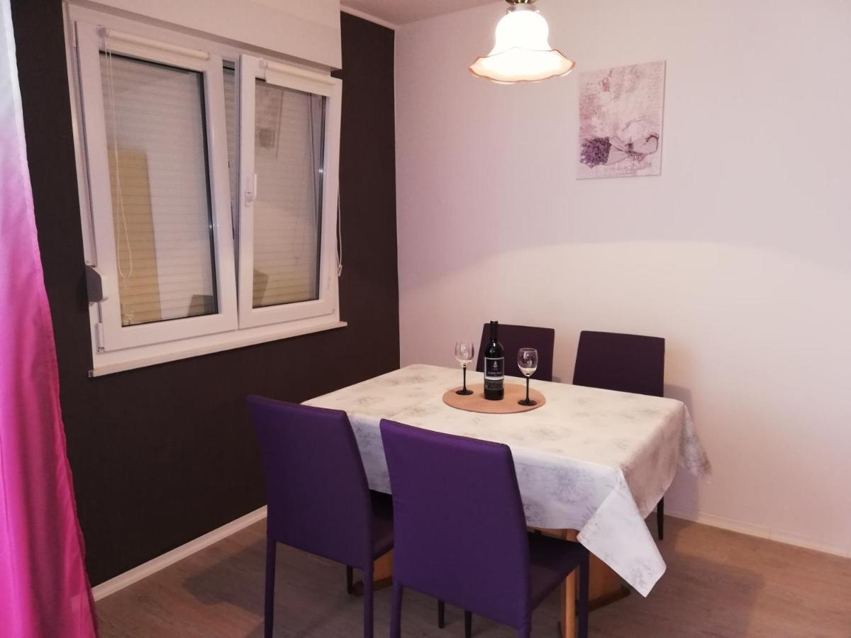 Apartman Rose Appartamento Fiume Esterno foto
